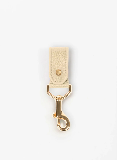 Deux Mains Key Chain In Brown