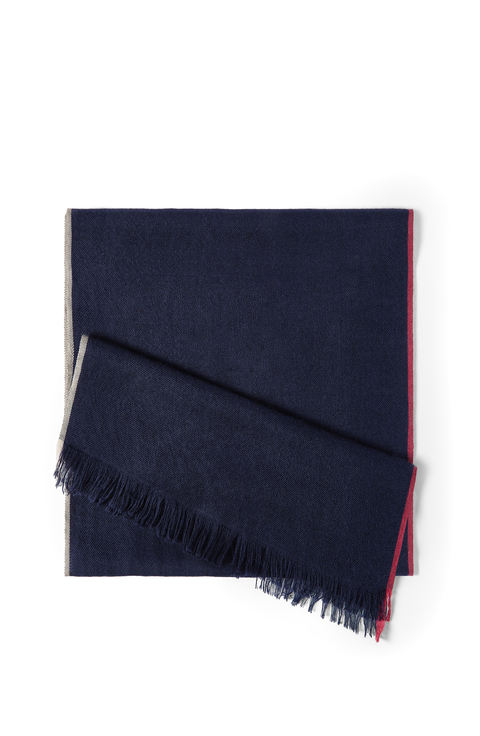 Scarf with selvedge