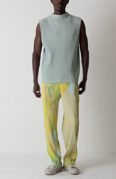 Homme Plissé Issey Miyake Monthly Colors July Pleated Sleeveless