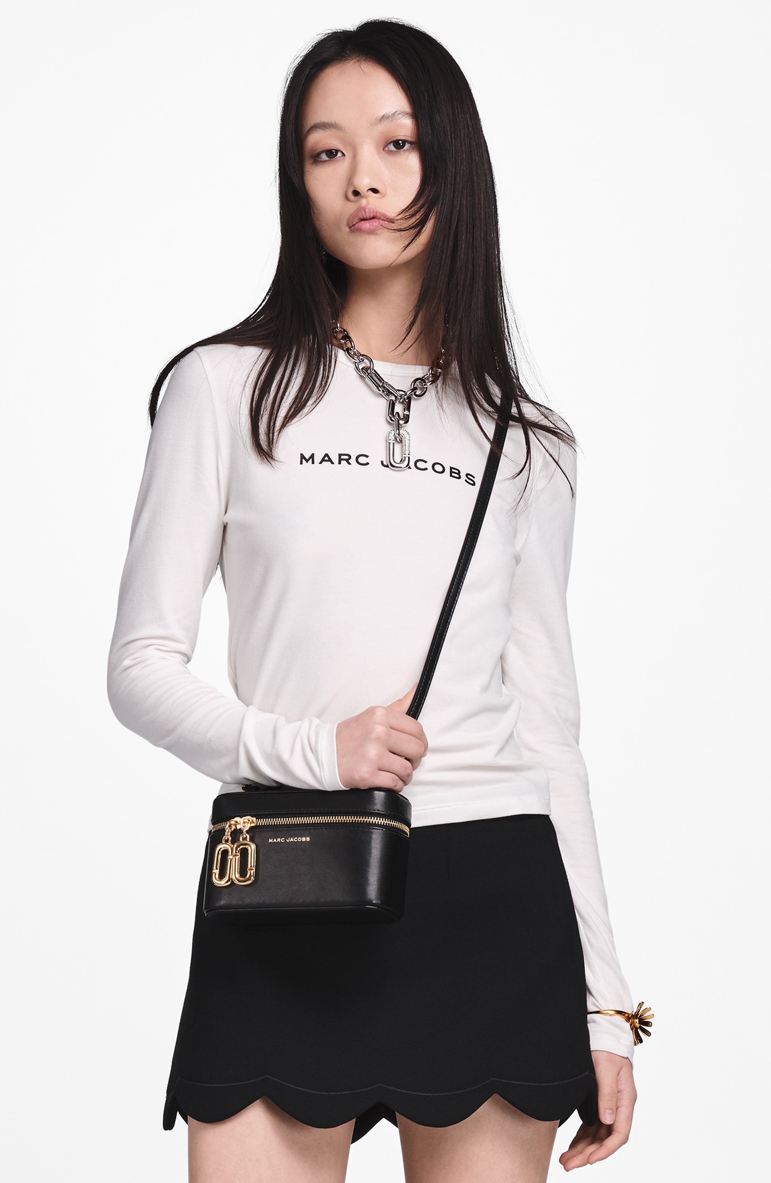 Marc Jacobs The East/West Vanity Bag, Alternate, color, Black