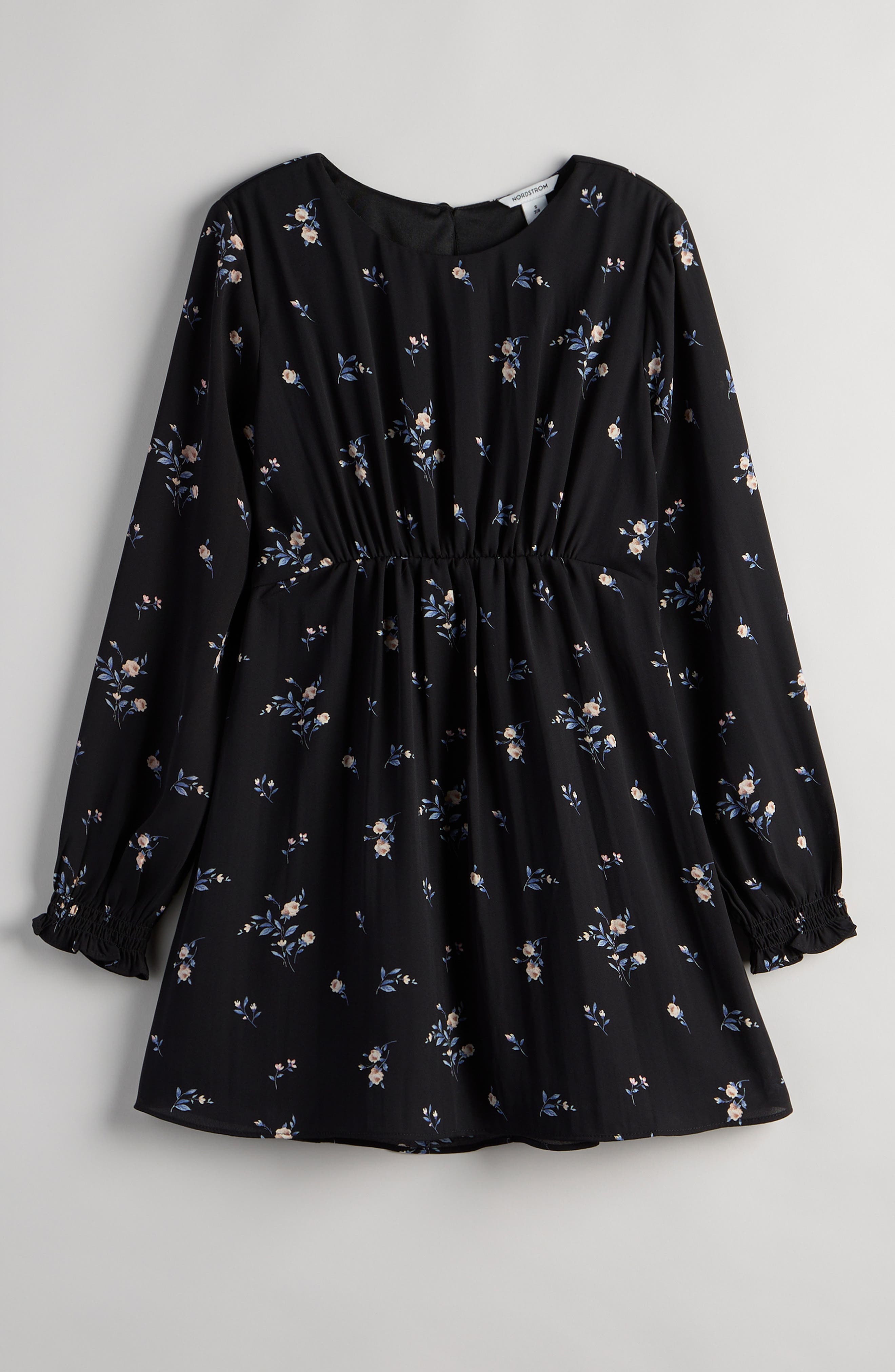 BLACK MEADOW FLORAL