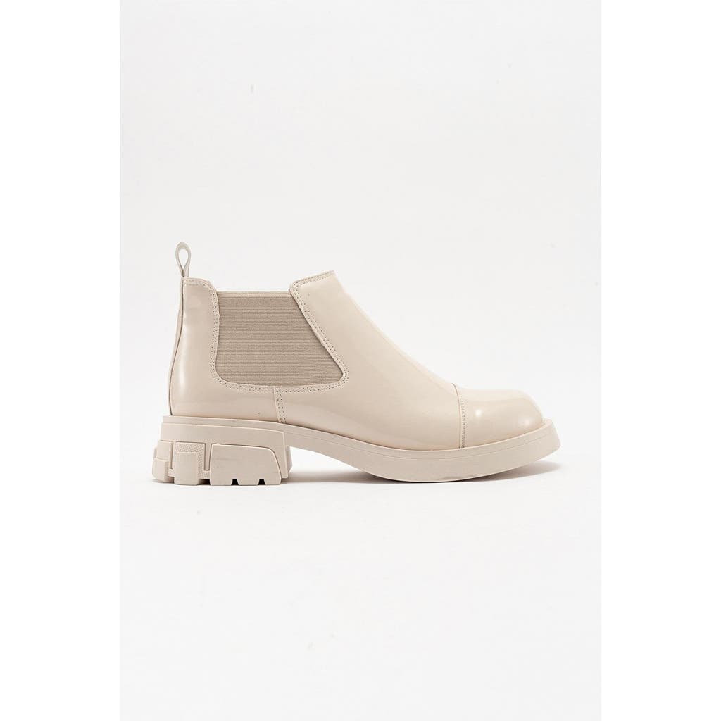 Prologue Shoes Cafune Patent Platform Boot In Neutral