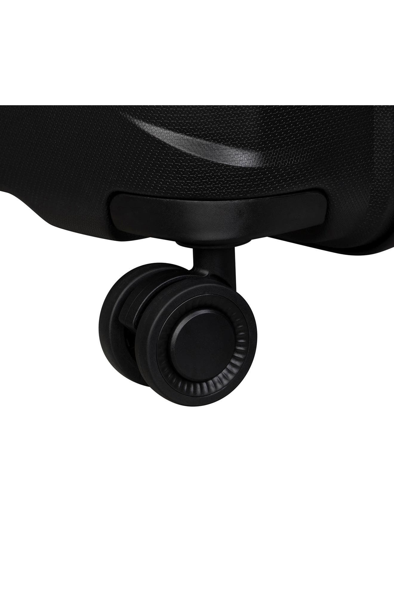 IT LUGGAGE 26" Momentous 8 Wheel Spinner Case, Alternate, color, Black