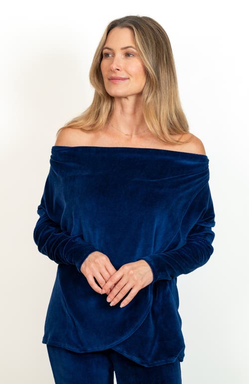 Jjwinks Sweater Weather Built-in Shelf Off-the-shoulder Velour Long Sleeve Holiday Top In Sapphire