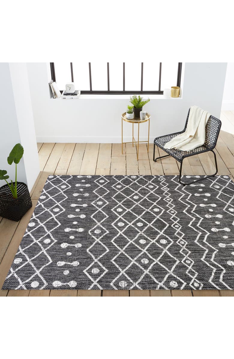 JONATHAN Y Nokat  Bohemian Indoor/Outdoor Area Rug, Alternate, color, Black/Ivory