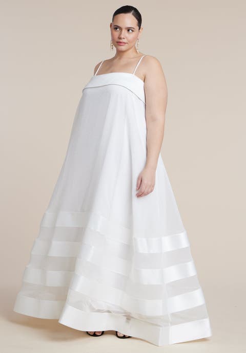 Dramatic Organza Trapeze Gown (Plus)