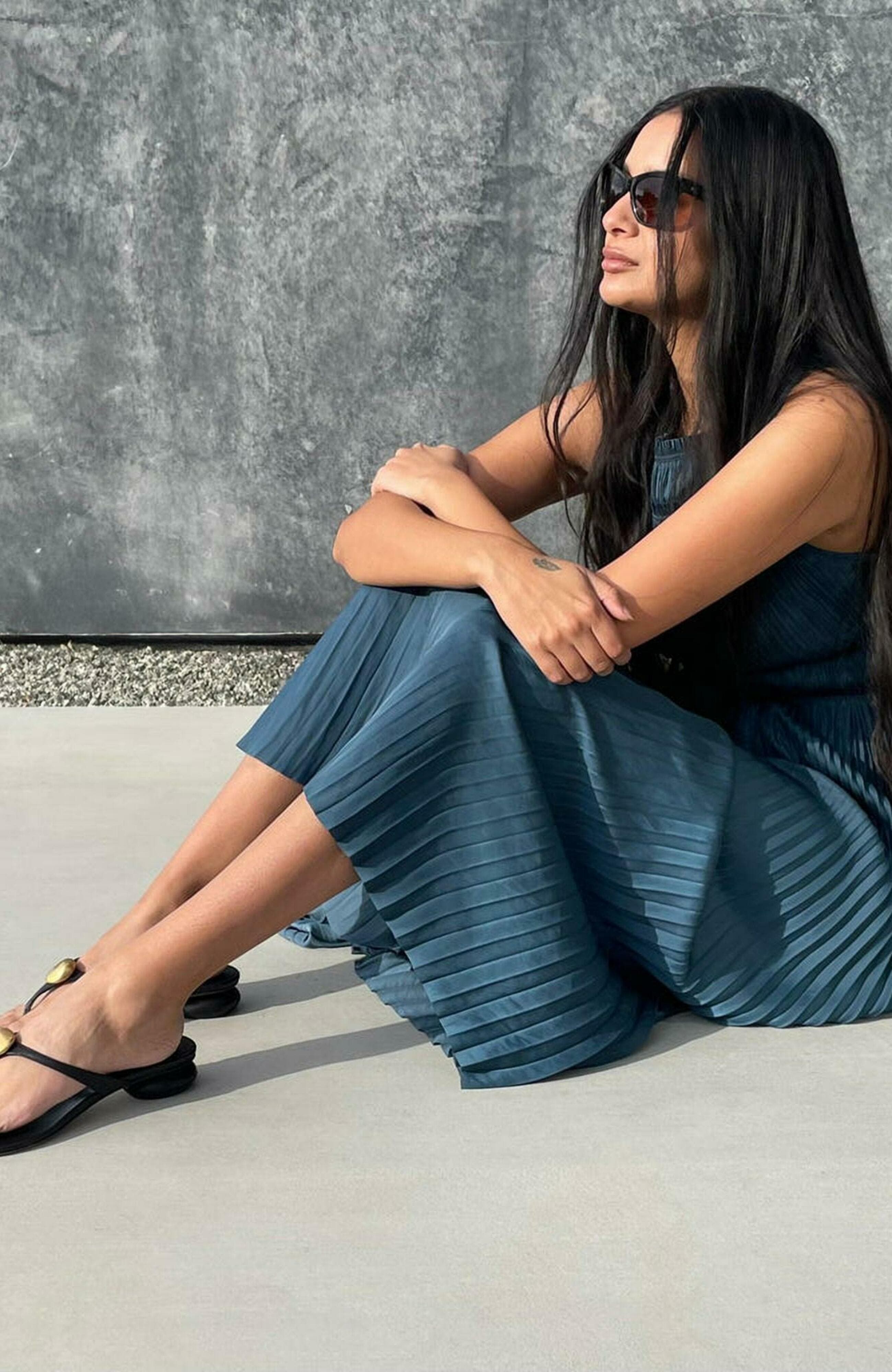 Neil J. Rodgers Pebble Sandal, Alternate, color, Black Nappa