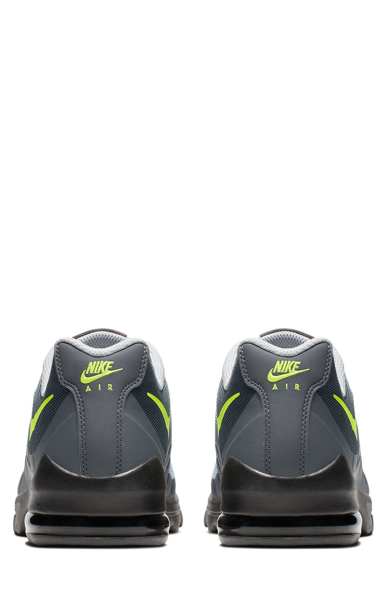 Nike Air Max Invigor Sneaker, Alternate, color, Black/ Cool Grey