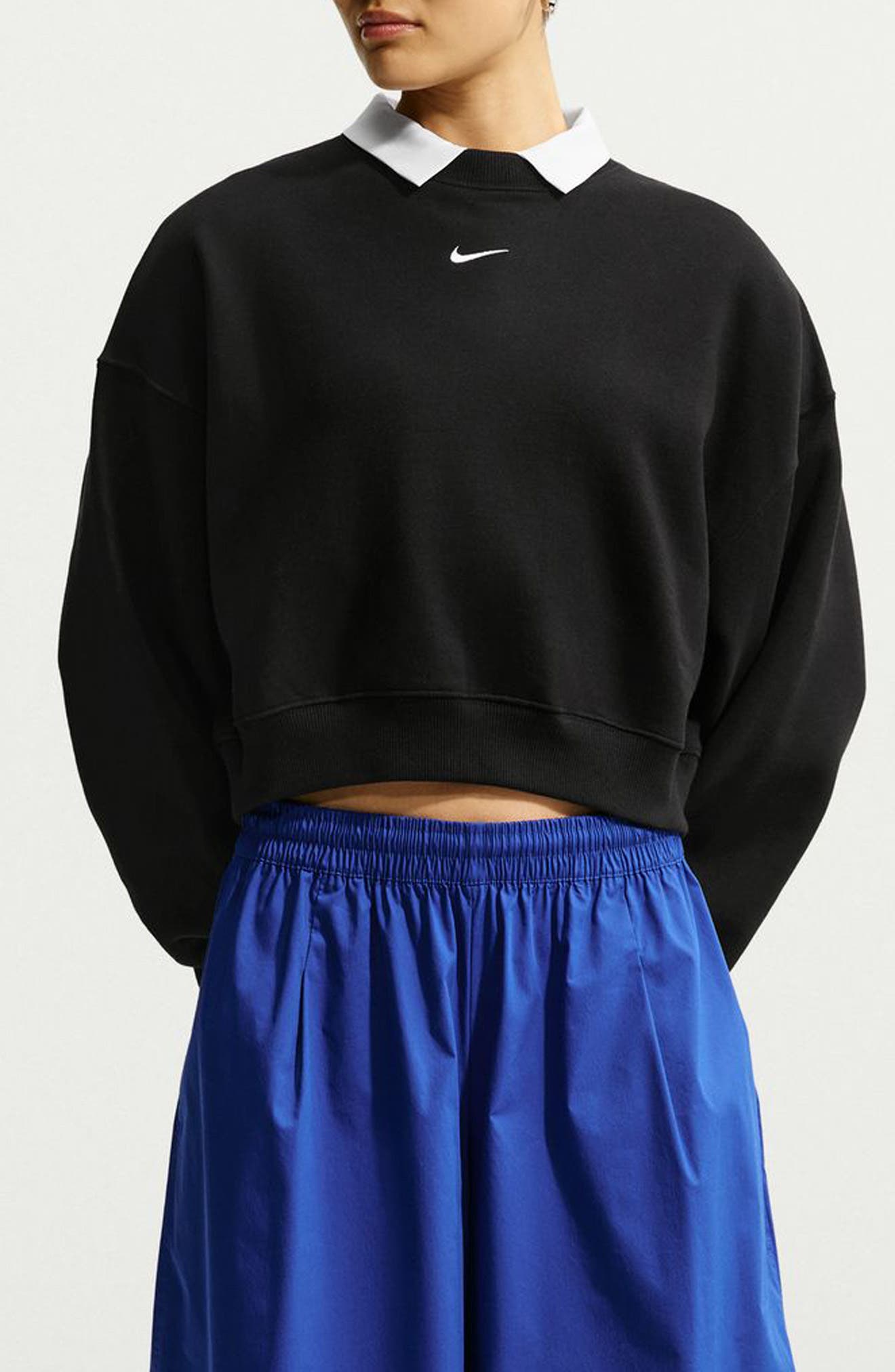 selected 001 001 TOTAL BLACK/SAIL