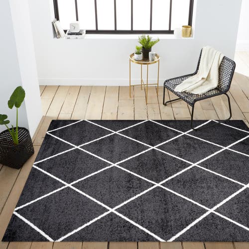 Jonathan Y Cole Minimalist Diamond Trellis Area Rug In Black/white