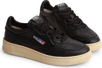 Medalist Low Sneaker