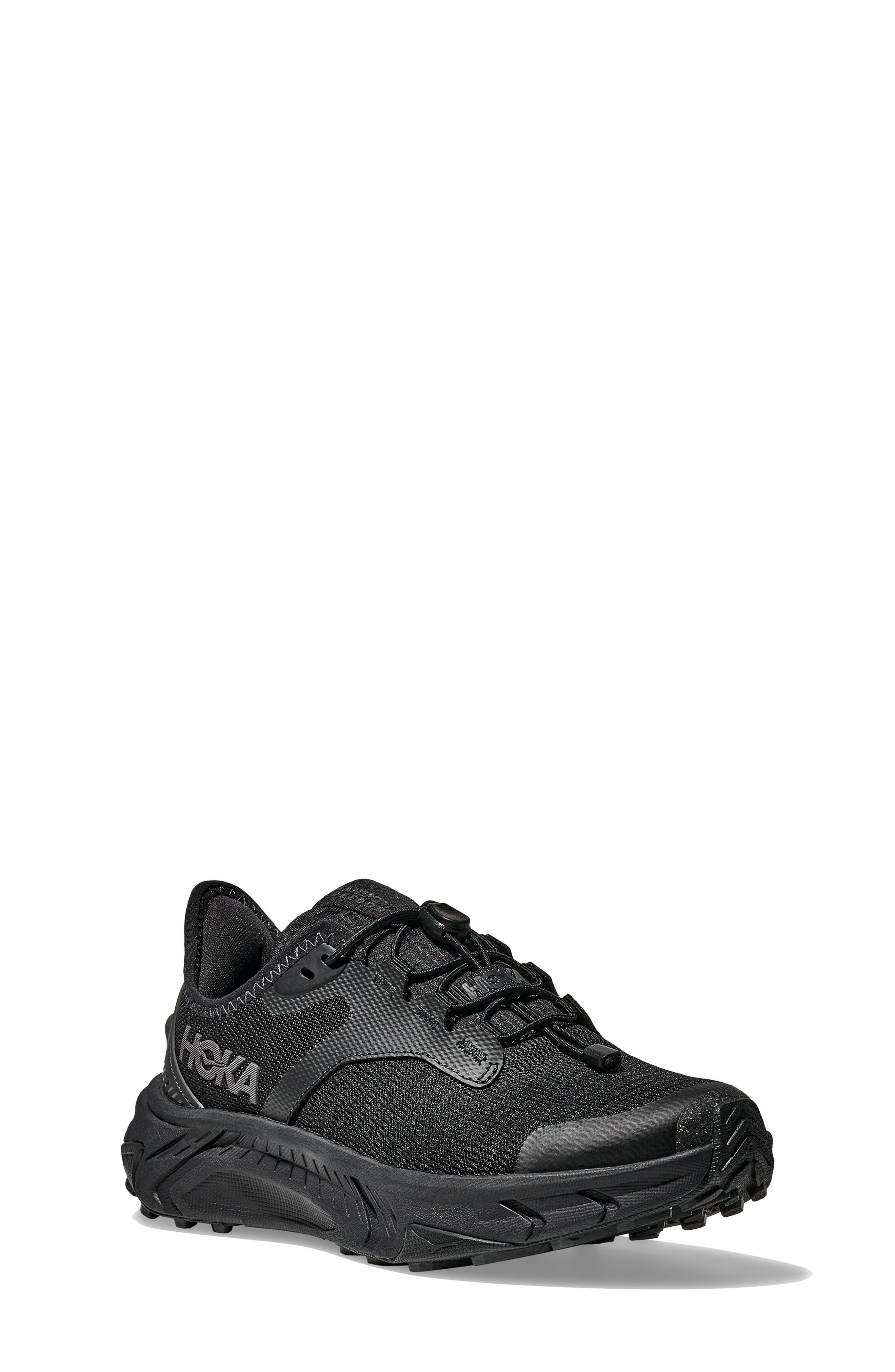 BLACK / BLACK