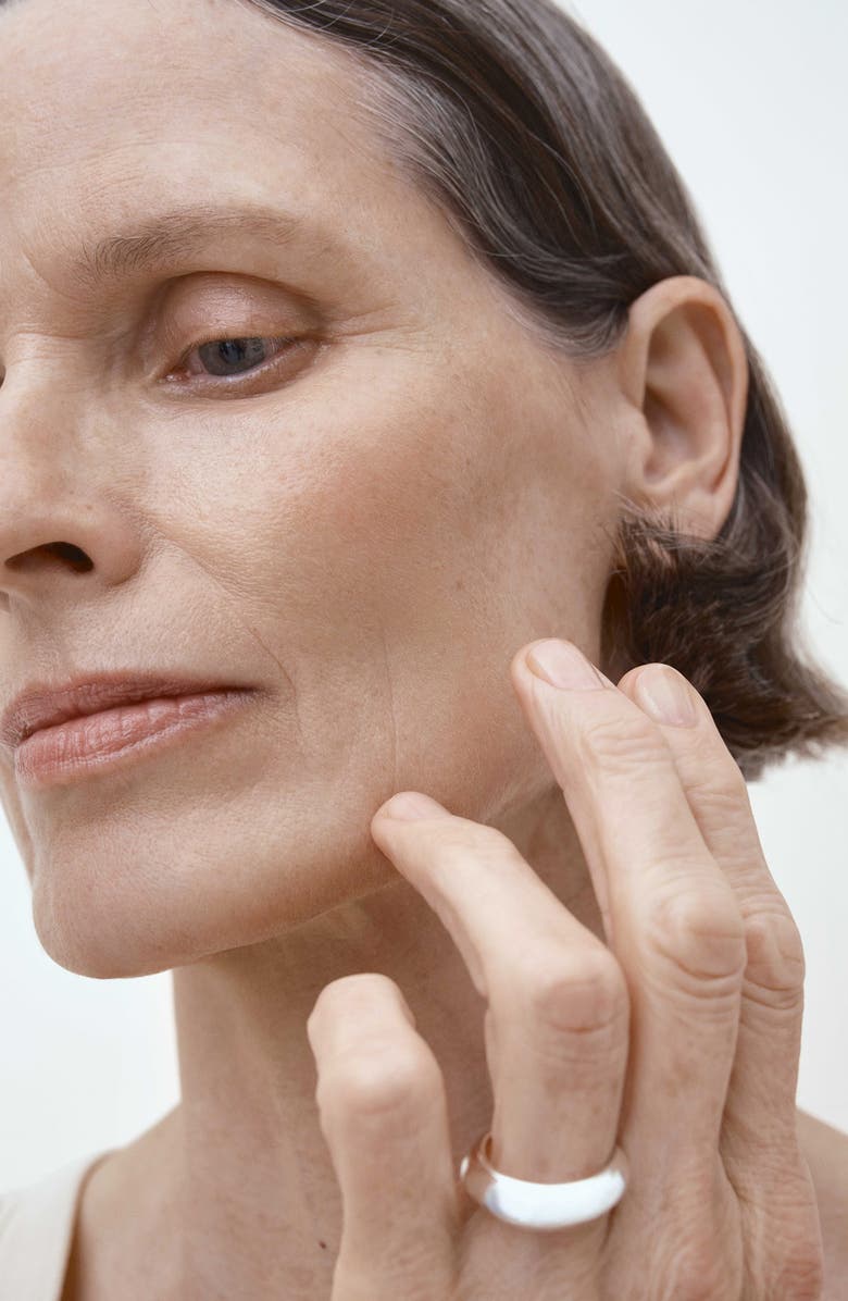 U Beauty The SMOOTH Dynamic Wrinkle Defense Serum, Alternate, color, 