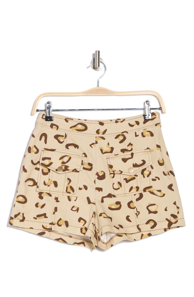 Avec Les Filles Cargo Pocket Shorts, Alternate, color, Spring Leopard