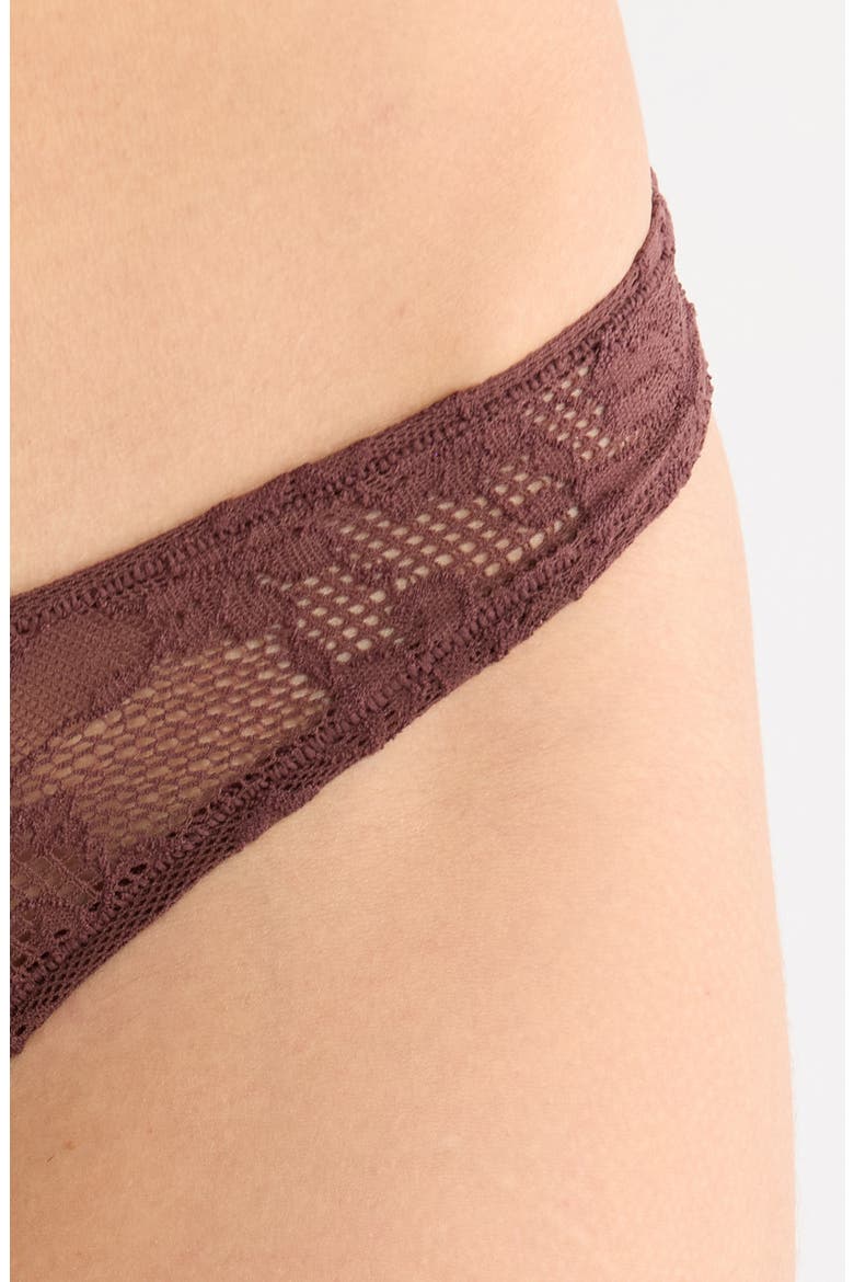 Le Stretch Lace Thong, Alternate, color, COCOA PLUM