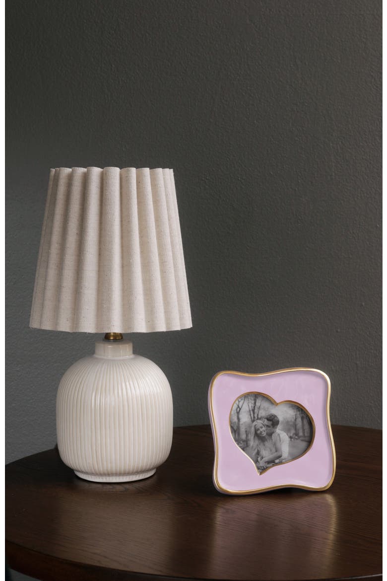 Frame Encanto Curved Heart 5 x 5, Alternate, color, Lilac