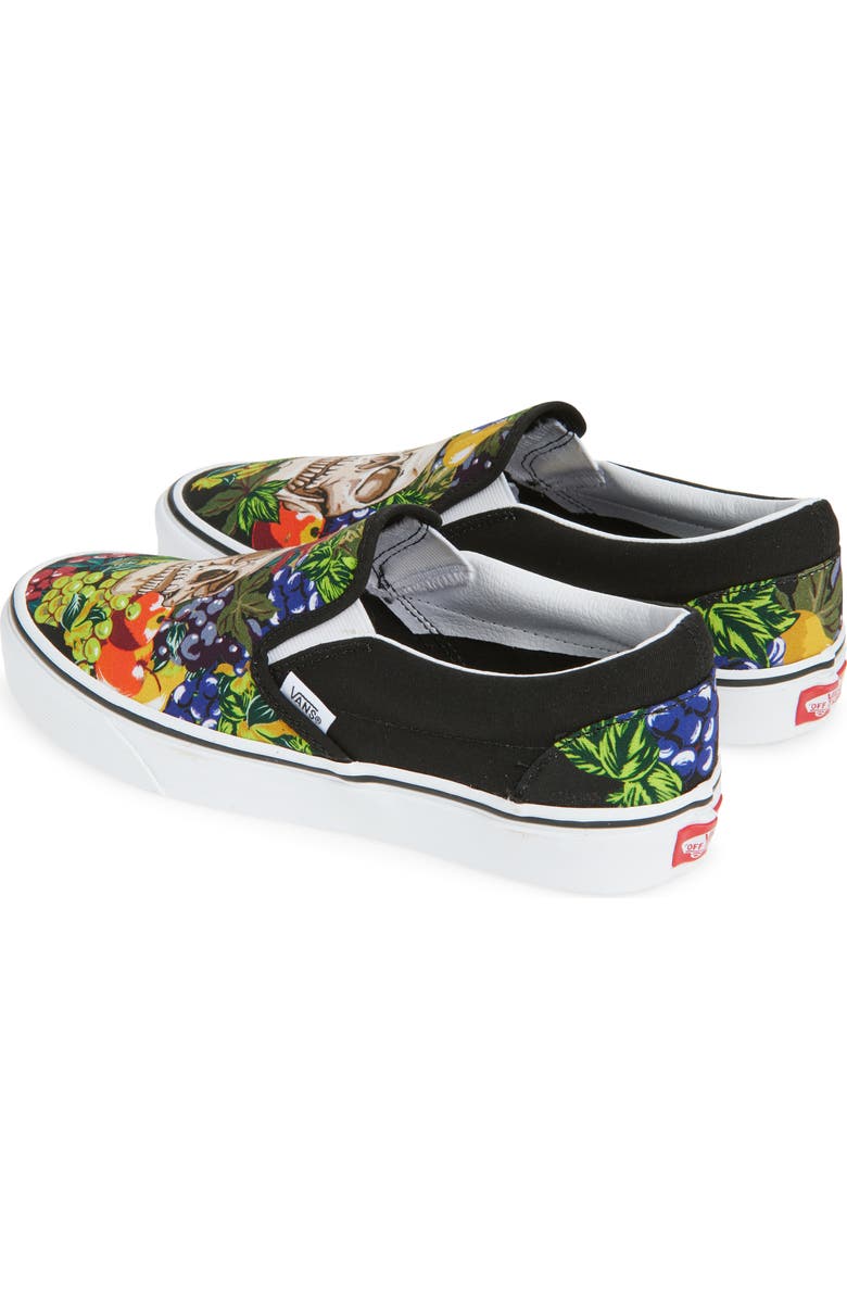 Vans Classic Slip-On Sneaker, Alternate, color, Black/White