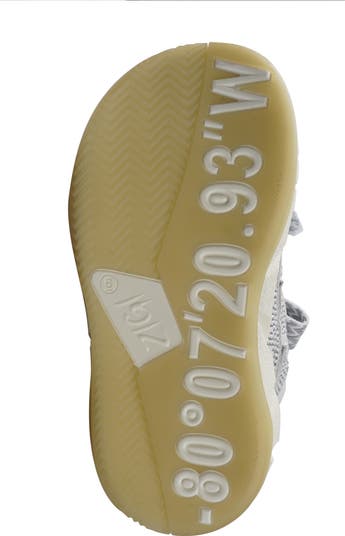 Rocina High Top Sneaker