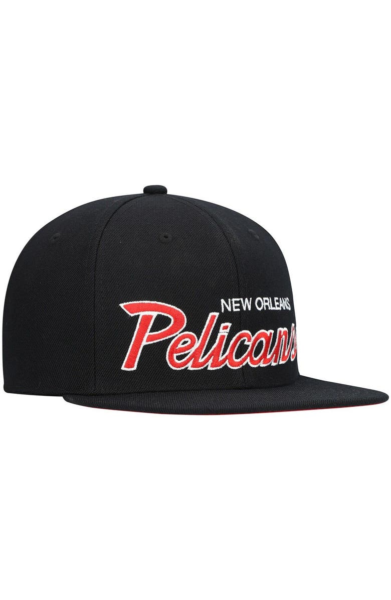 Mitchell & Ness Men's Mitchell & Ness Black New Orleans Pelicans Hardwood Classics Script 2.0 Snapback Hat, Alternate, color, Black