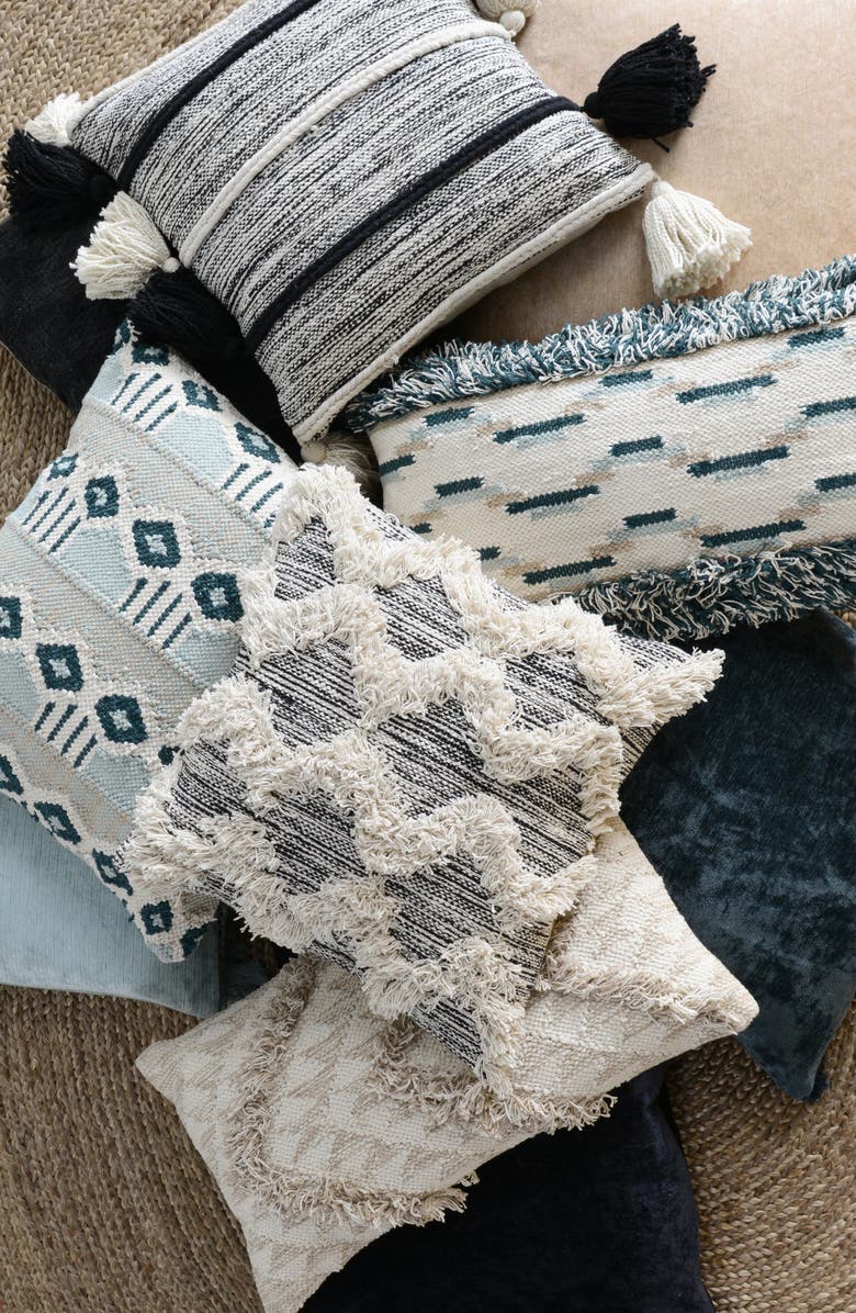 Villa Home Collection Elan Accent Pillow, Alternate, color, 