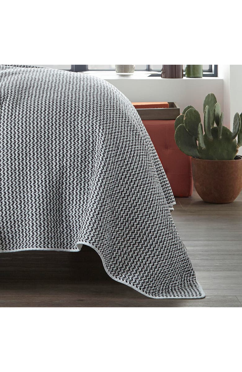 CITY SCENE Leaves Cotton Quilt & Shams Set, Alternate, color, Dark Grey