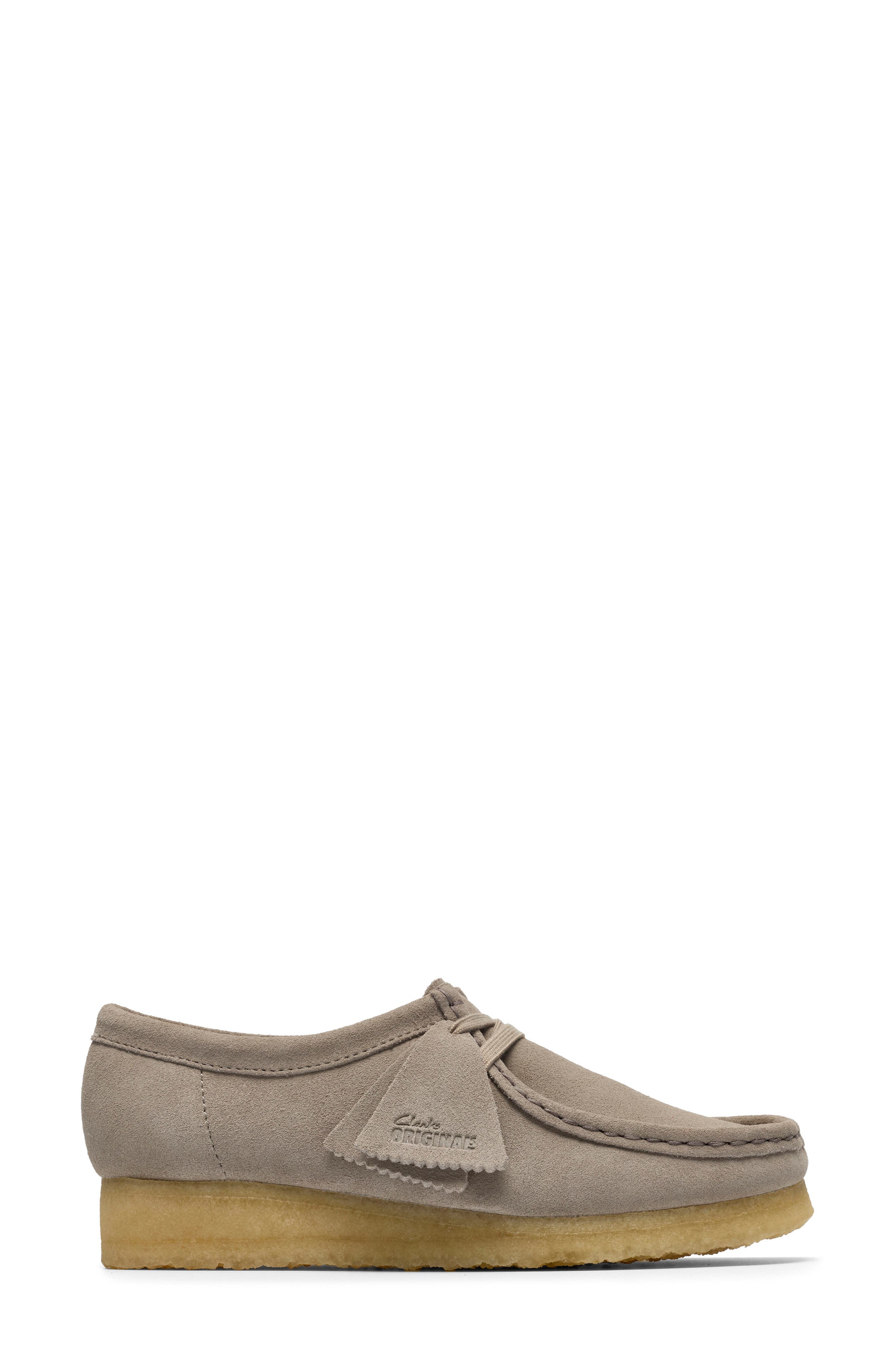 Clarks<sup>®</sup> Originals Wallabee Chukka, Alternate, color, Pale Grey Sde