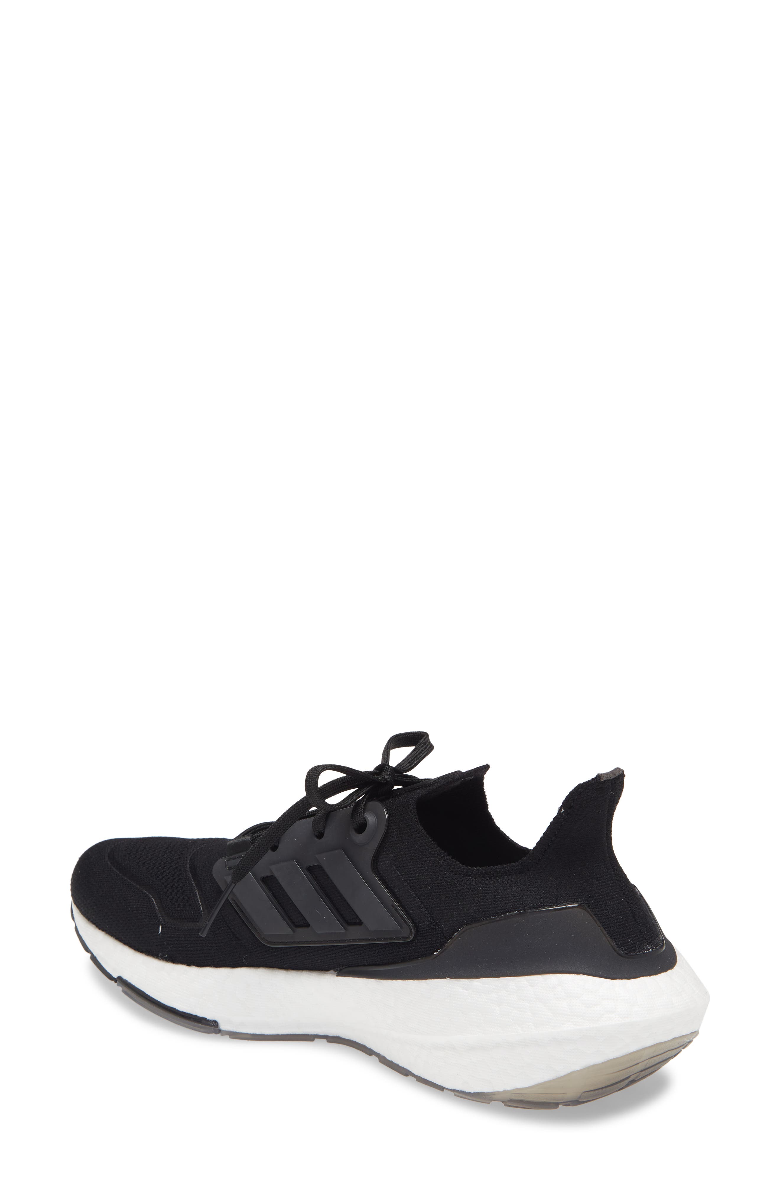 adidas Ultraboost 22 Running Shoe, Alternate, color, 