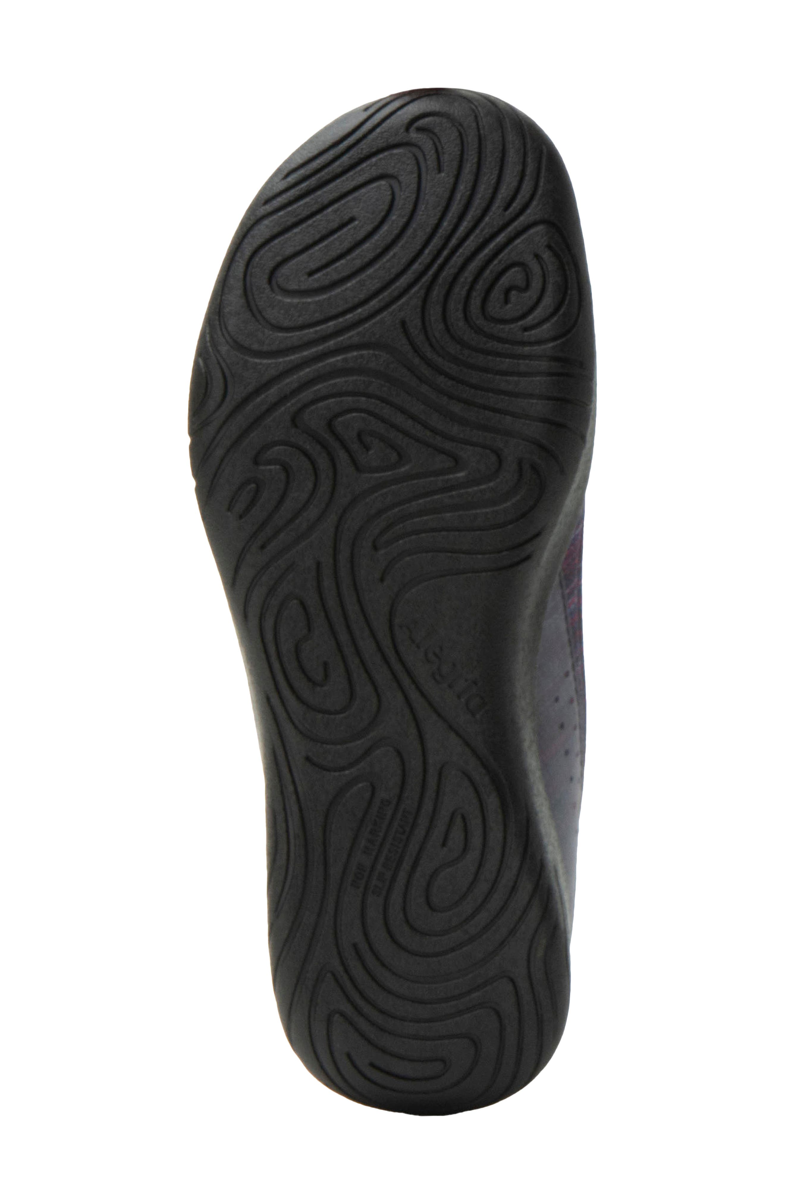Liber8 Water Repellent Sneaker, Alternate, color, PURPLE MULTI
