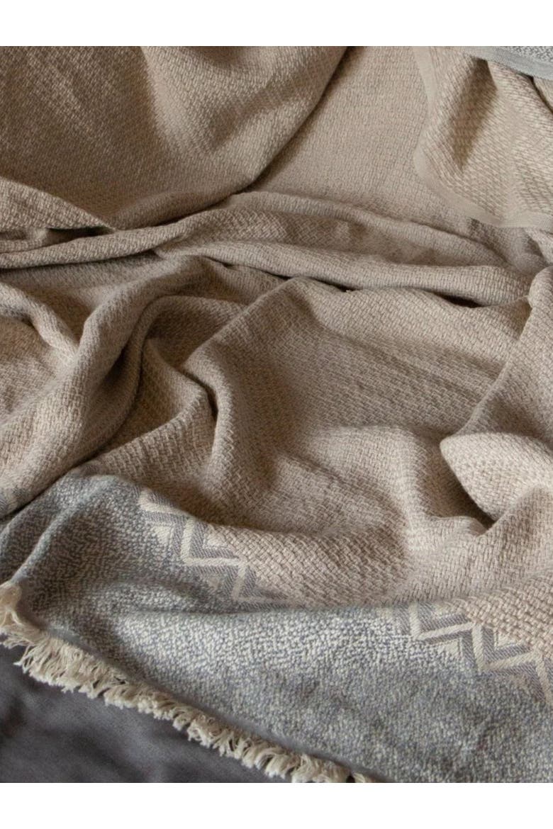 Mountain Peak Throw, Alternate, color, Brown