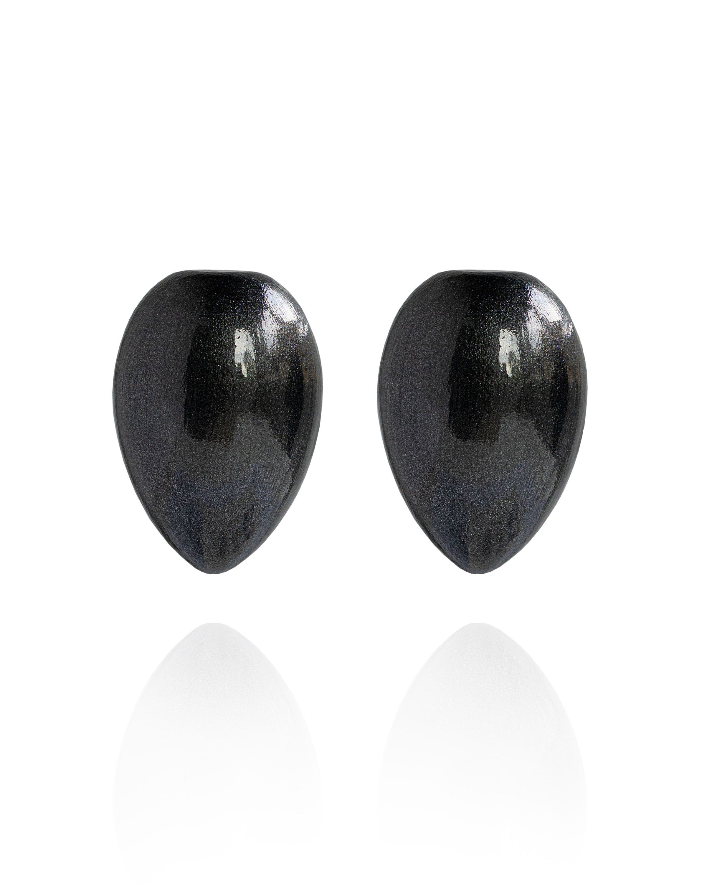 Phantom Black