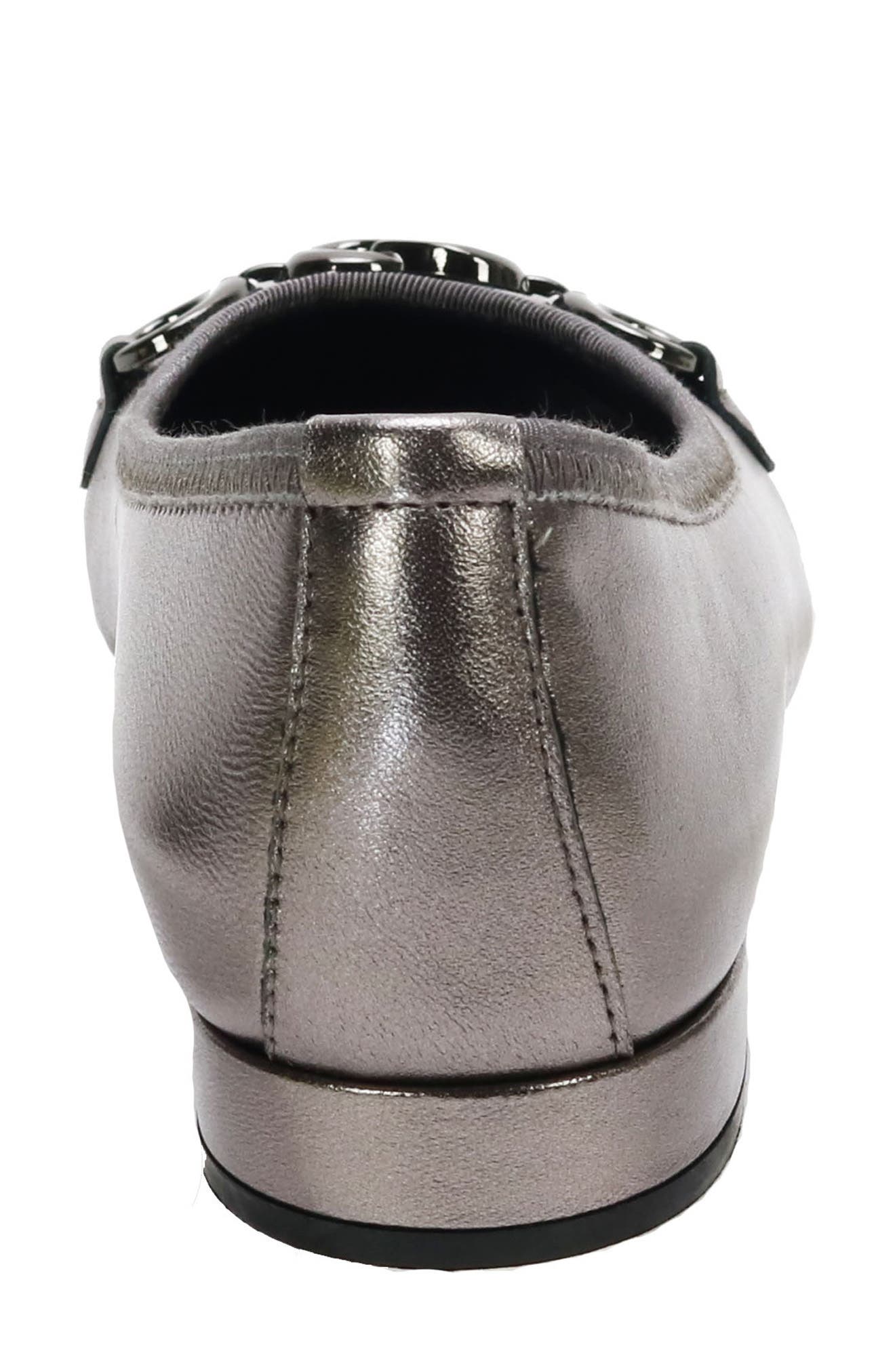 Omega Flat, Alternate, color, PEWTER LAMB