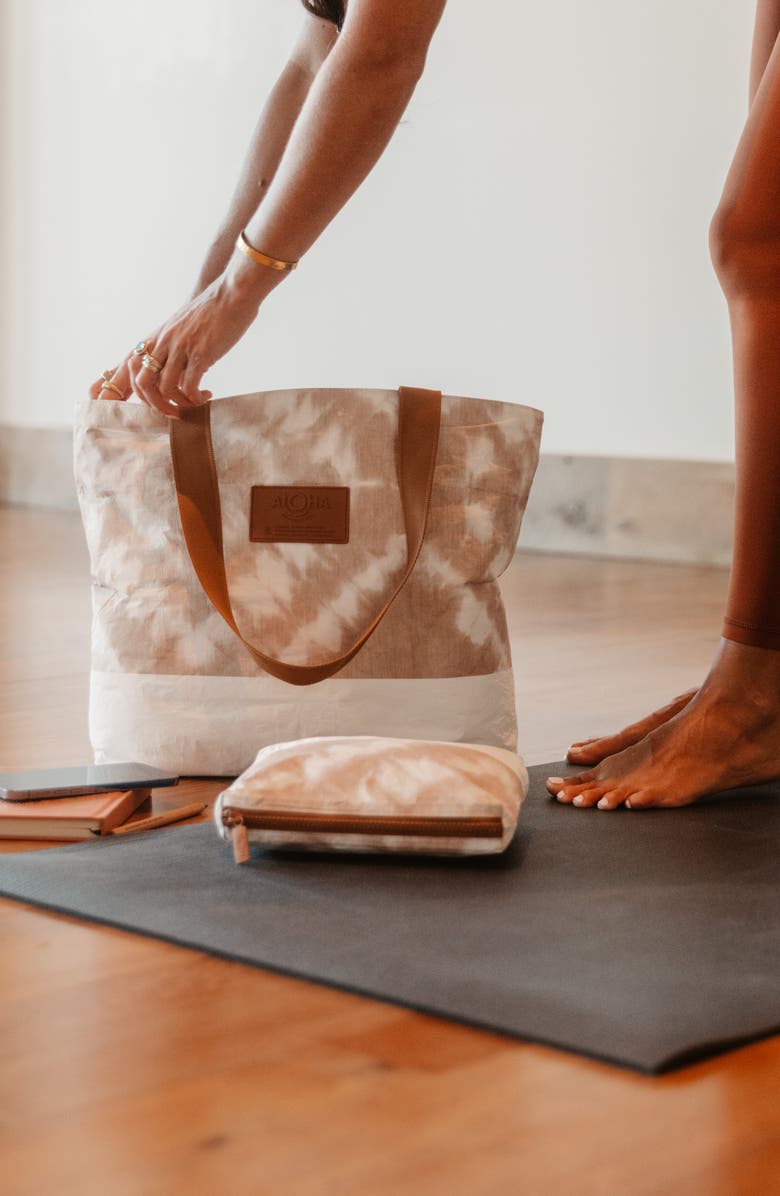 Aloha Collection Shibori Day Tripper Water Resistant Tyvek<sup>®</sup> Tote, Alternate, color,