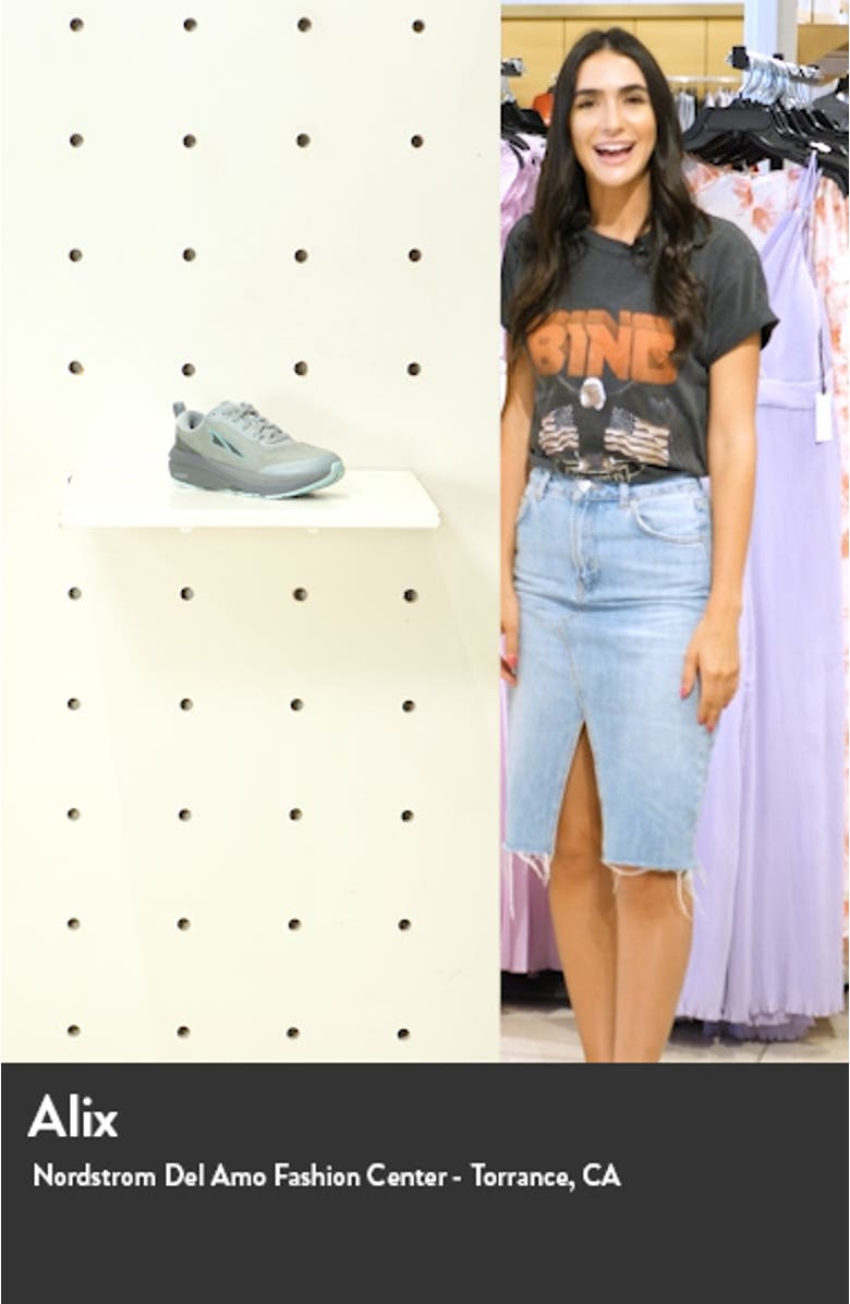 Paradigm 5 Running Shoe, sales video thumbnail