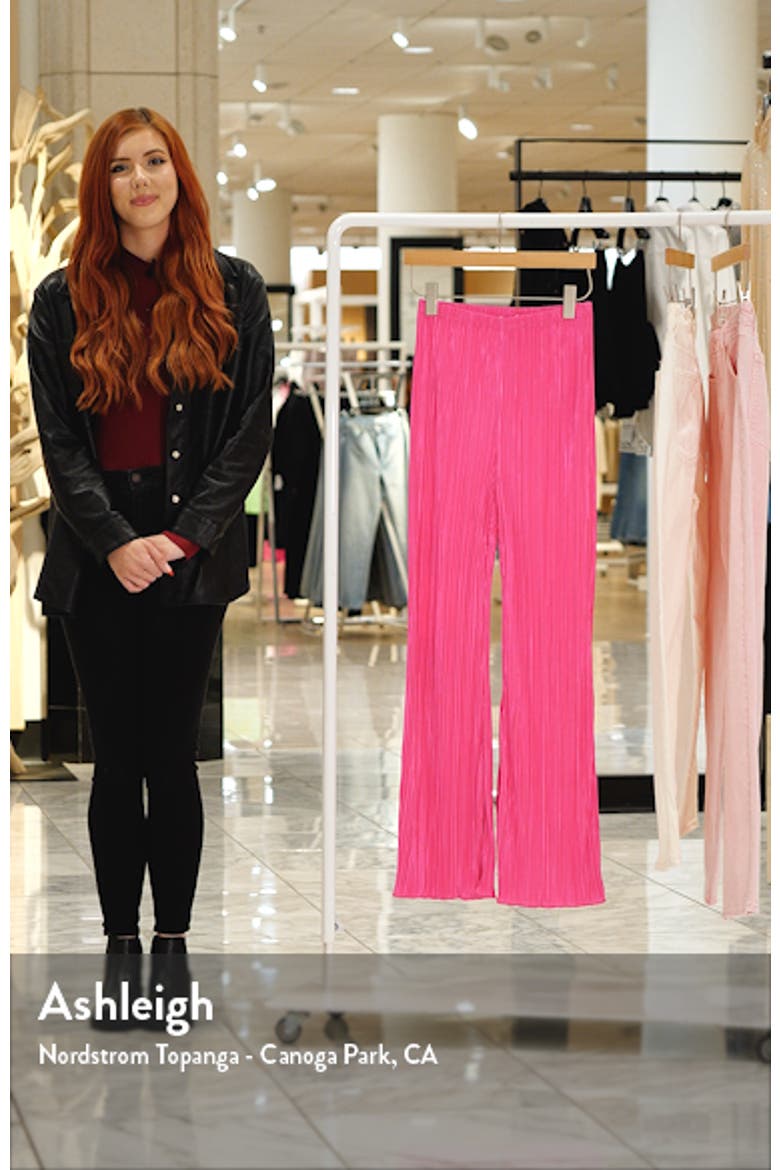 Always Fits High Waist Plissé Pants video