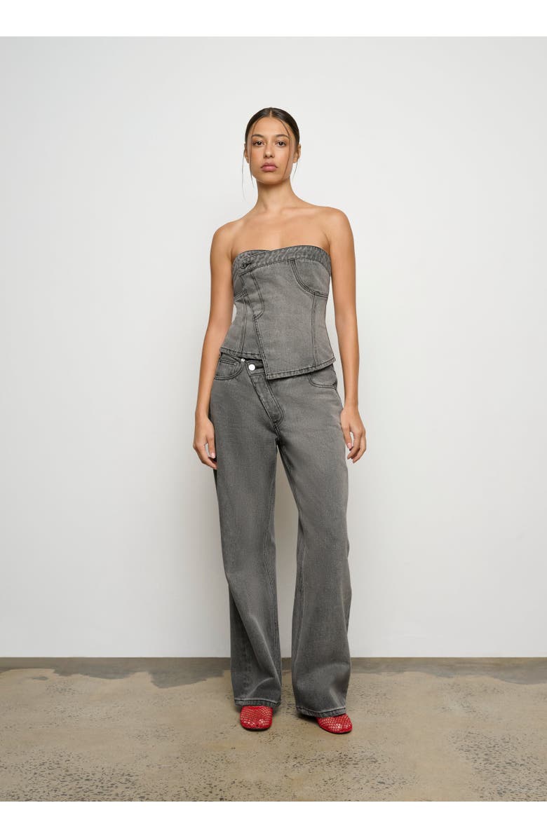 ONE OF OTHERS Hutton Jean, Main, color, Storm