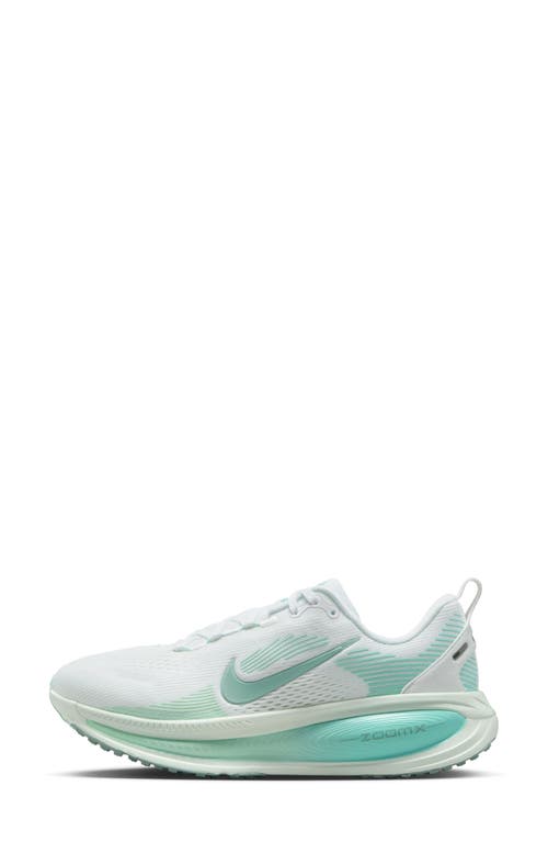 Nike Vomero 18 Running Shoe In Multi