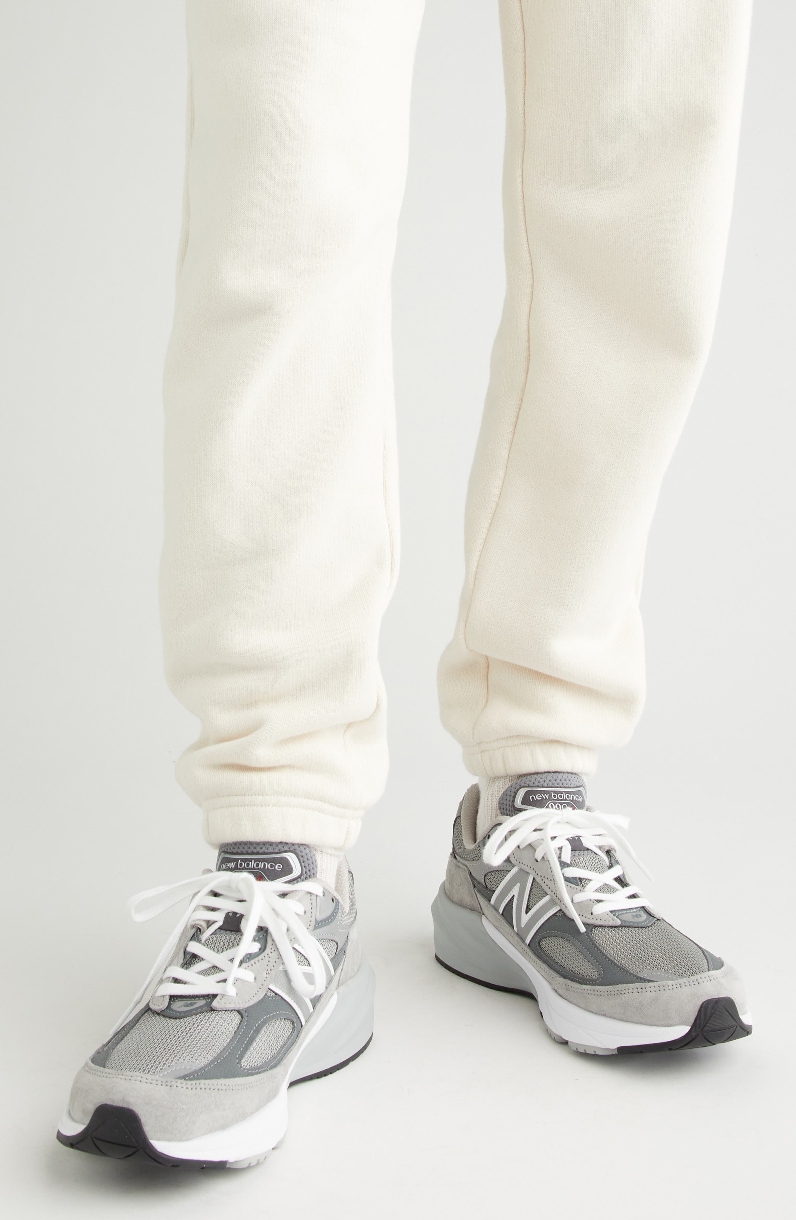 Made in USA 990 v6 Sneaker, Alternate, color, GREY/ GREY
