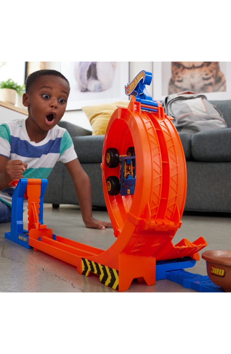 Hot Wheels Monster Trucks Loop & Flip Trophy Challenge Playset, Alternate, color,