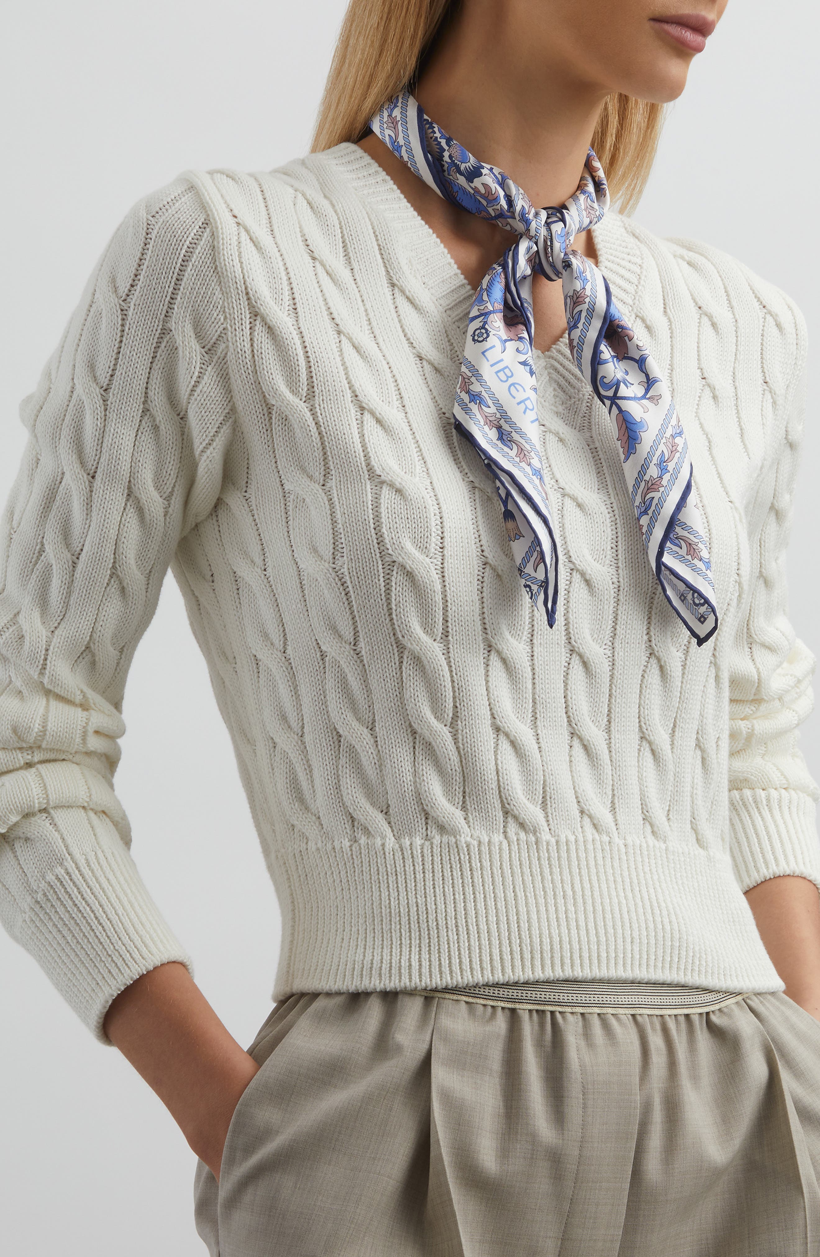 selected CREAM/BLUE