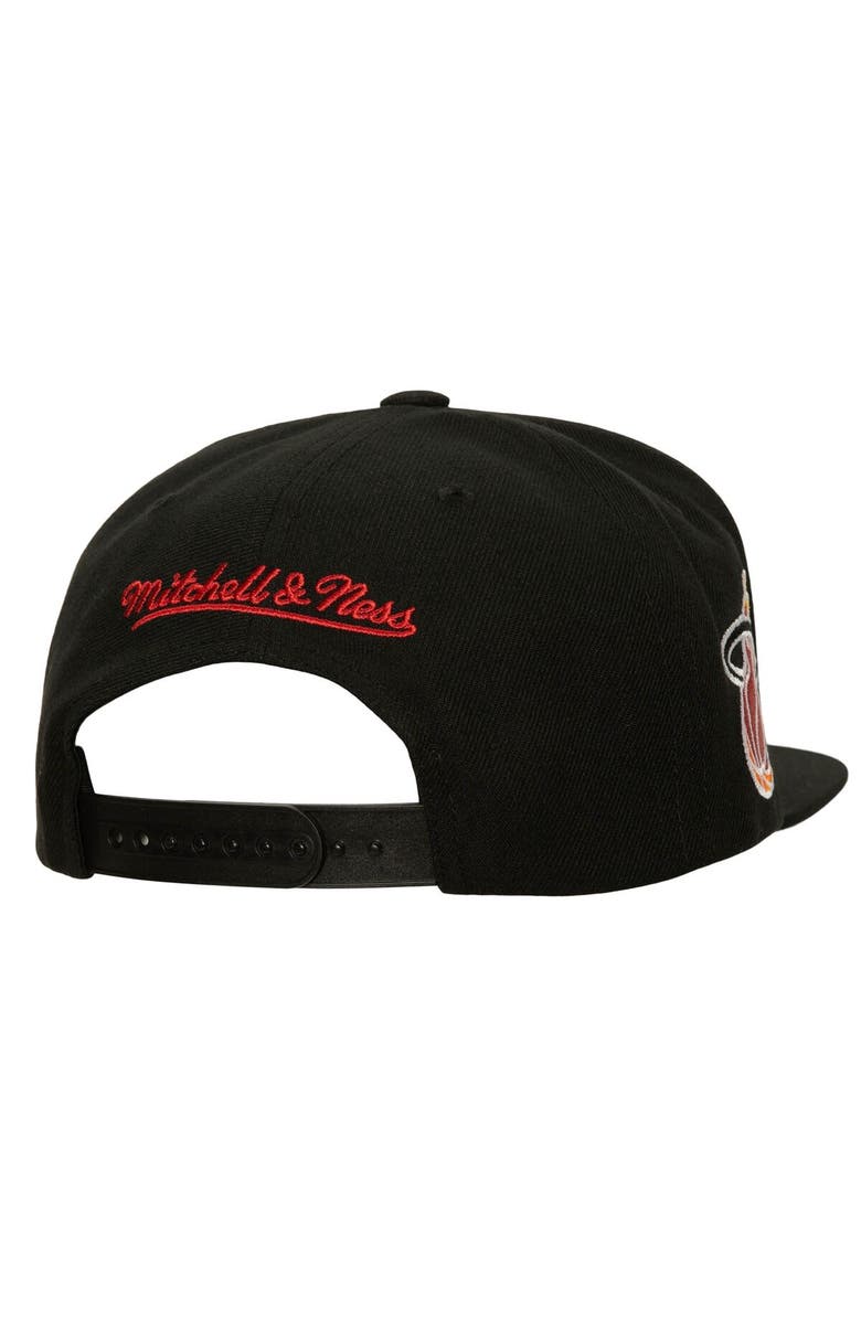 Mitchell & Ness Men's Mitchell & Ness White/Black Miami Heat Retro Sport Color Block Script Snapback Hat, Alternate, color, 
