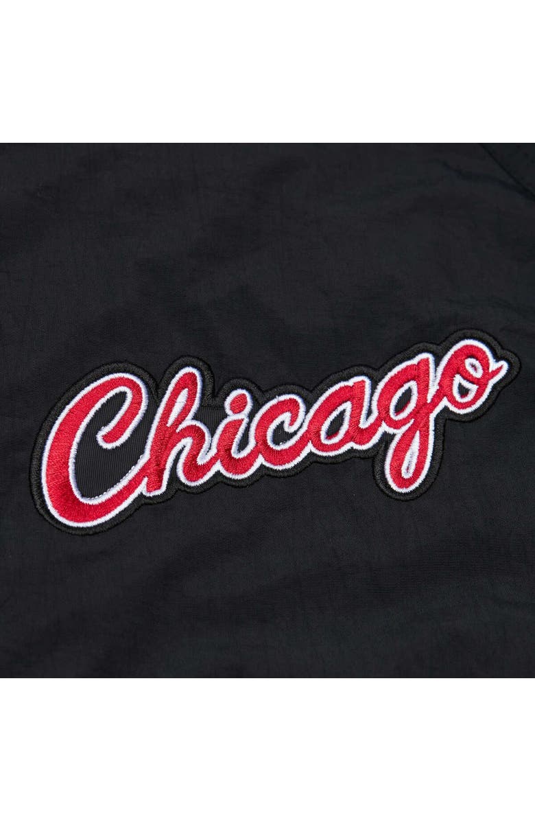 Mitchell & Ness Men's Mitchell & Ness Black Chicago Bulls Hardwood Classics Retro Quilted Raglan Full-Zip Hoodie, Alternate, color, 