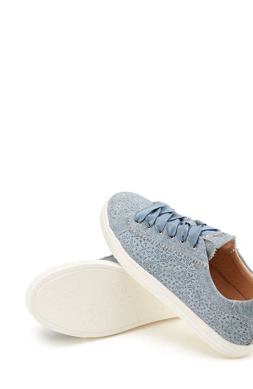 Agl Attilio Giusti Leombruni Women's Suzie Denim Print Lace Up Low Top Sneakers In Jeans-milk