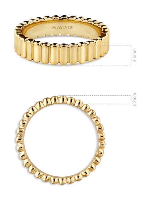 Devata Ribbed Band Ring In Gold