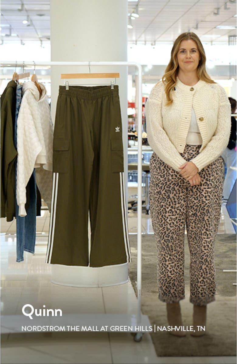 Adicolor Recycled Polyester Cargo Pants, sales video thumbnail