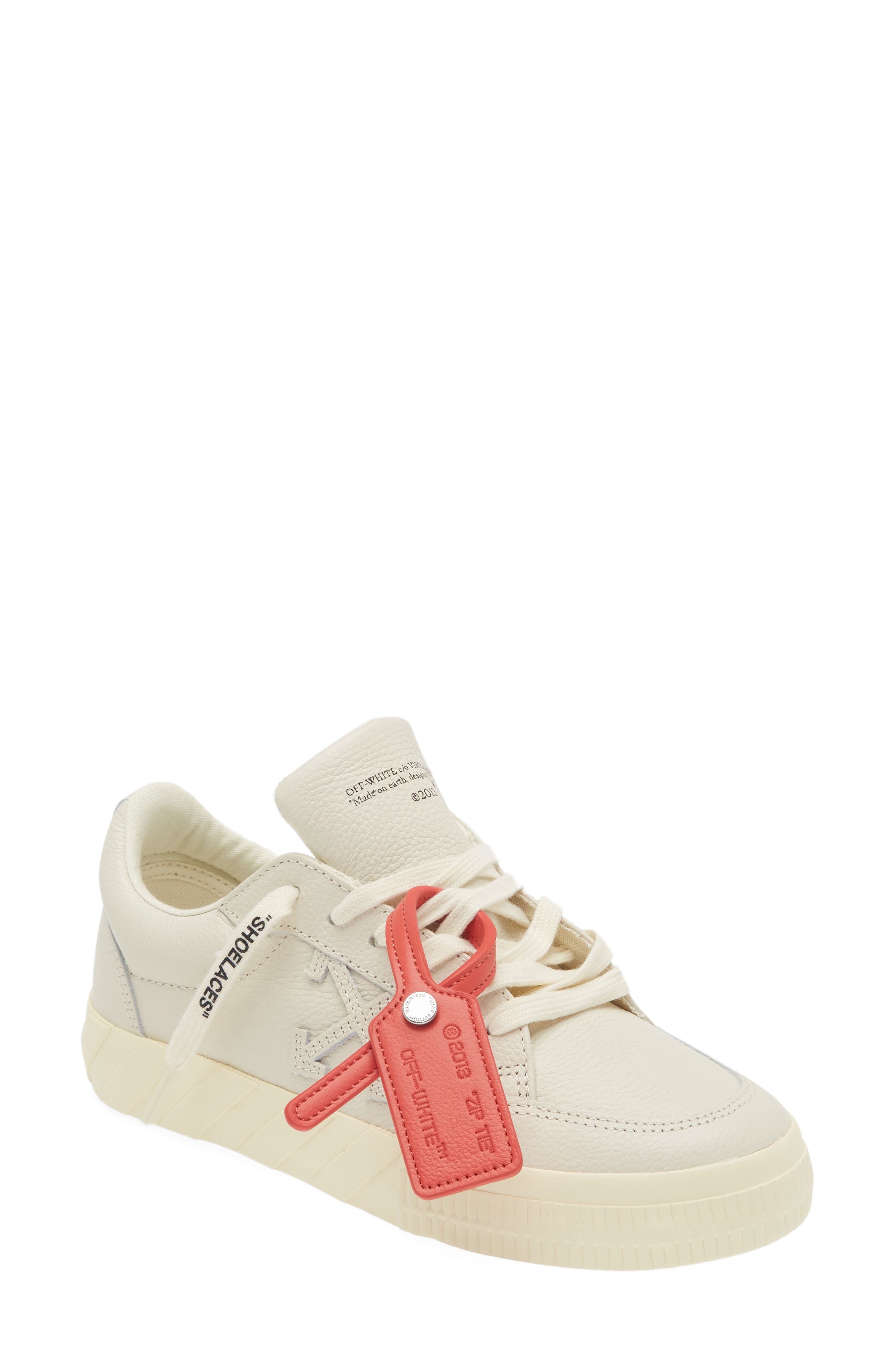 Off-White Vulcanized Low Top Sneaker, Main, color, 