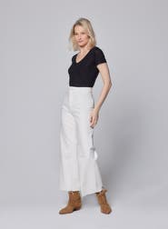 Majestic Filatures Stretch Linen Short Sleeve V-Neck T-Shirt
