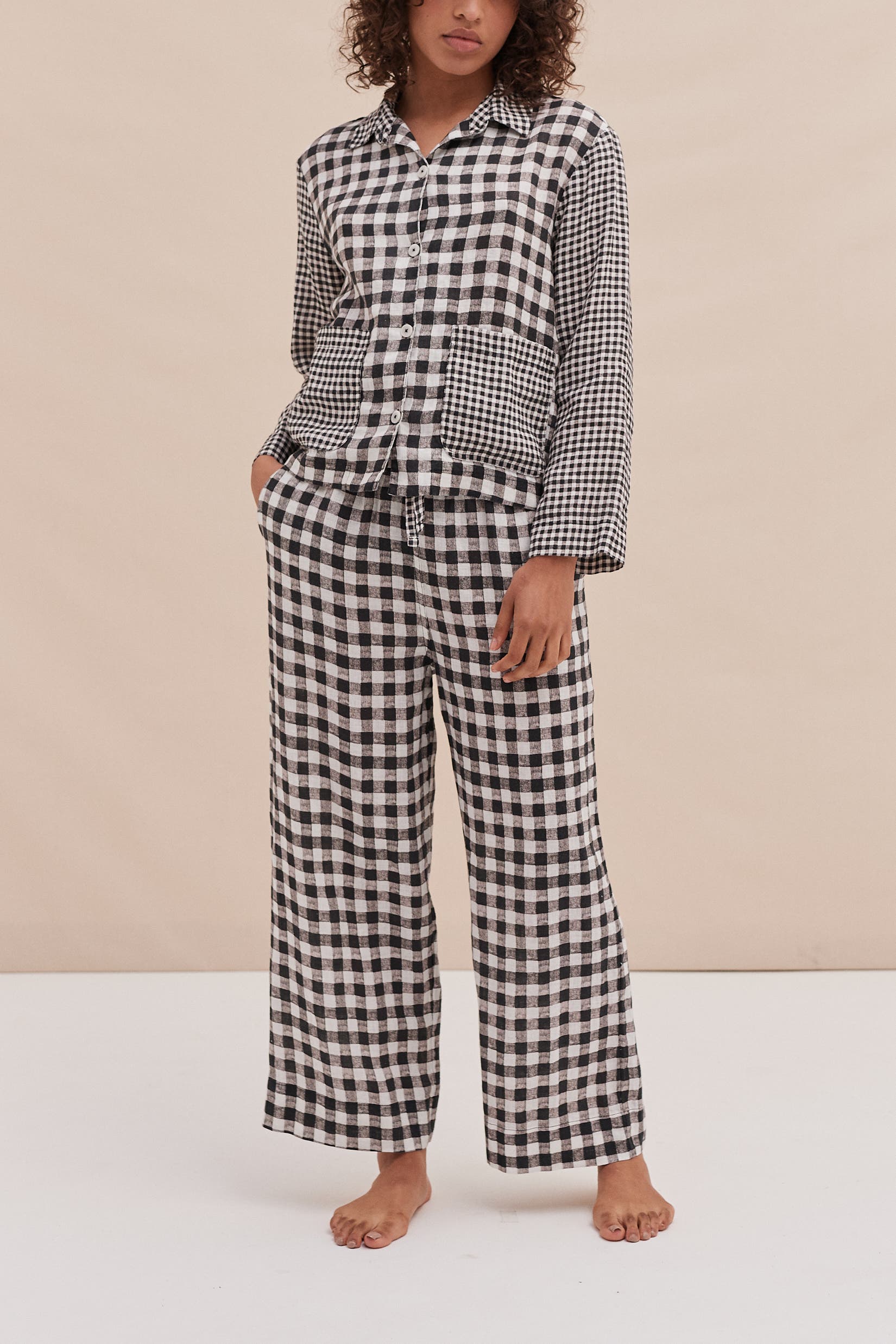 selected GINGHAM LINEN BLACK/WHITE