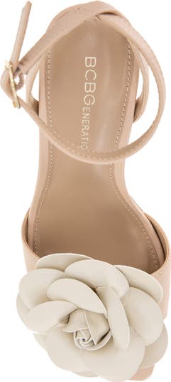 Toori Rosette Sandal