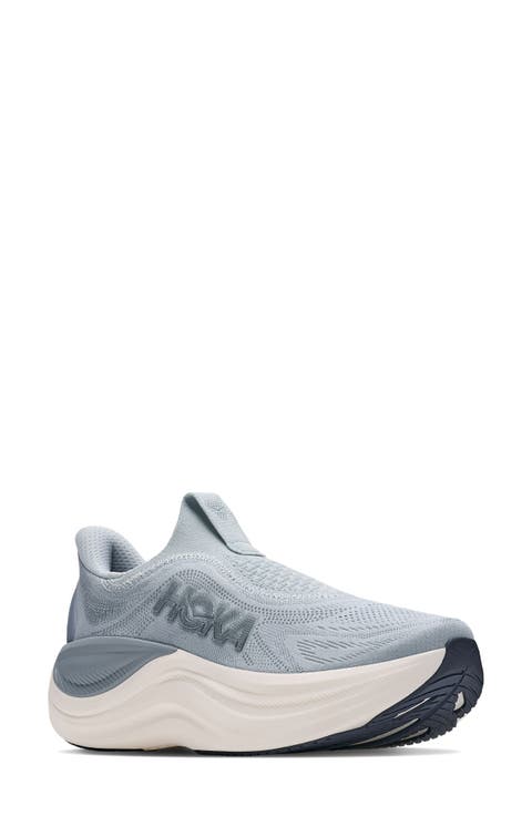 Skyward Laceless Recovery Sneaker