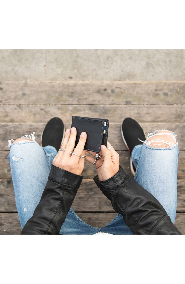 Casupo Large Billfold Wallet, Alternate, color, Black